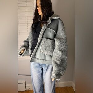 Forever 21 Faux Suede Teddy Jacket Oversized L Warm Lightweight